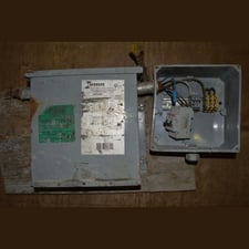 3 KVA 600/480 Primary, 480/277 Secondary, Hammond, Dry Type Transformer 3 Phase (3 available)