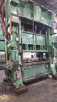 300 Ton, Minster #E2-300-84-48, Straight Side Double Crank Press, 10" stroke, 28" shut height, 6" adjustment