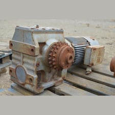 3 HP 1700 RPM Sew-Eurodrive, Gearmotor, 3 phase, 230/460 Volts