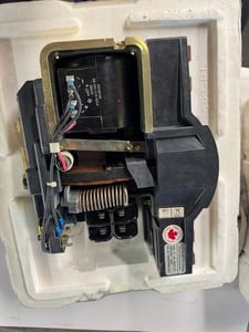 Electro Motive Division General Motors Corporation Magnetics Switch Contactor EMD PT NO 8464117 14-192-330-505