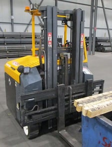 6000 lb. Combilift #CBE6000, electric multi-directional forklift, side shifter, fork positioner, 3 stage