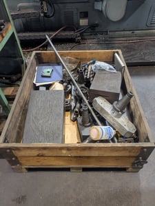 4" DeVlieg #4H-60 Spiramatic jig mill, AcuRite digital read out, 60" travel, tooling package