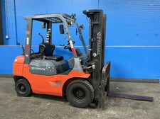 4,950 lb. Toyota #7FGCU25, Propane Forklift, 189" Mast H, 42" x 4" Forks