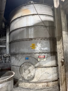 11,500 gallon Stainless Steel Tank, 12' diameter x 14' tall, cylinder shape, 1995