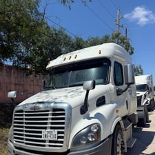 Freightliner #Cascadia, Class 8 Sleeper Semi Tractor, Tandem Axle, Detroit DD15, 2016
