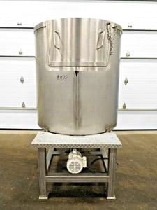 200 gallon HB Metal Manufacturing, Stainless steel bottom agitated feeder tank, 1/2 HP Leeson motor