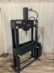 70 Ton, Dake #PSS-70, hydraulic H-frame shop press, 19.68" stroke, 35" btwn uprights, 2018