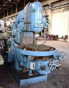 24" Cincinnati Milacron rotary table, T-slots, manual, with feed