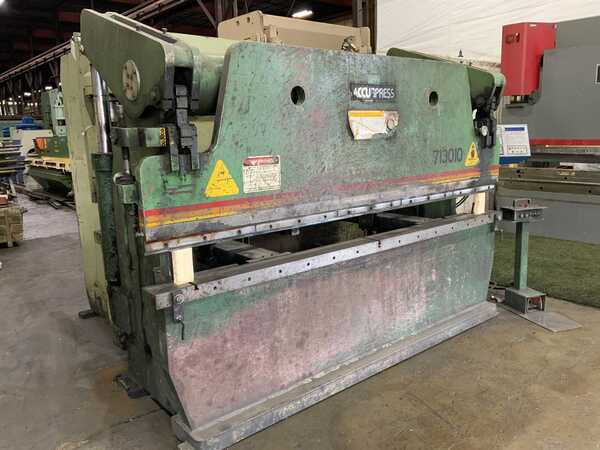 130 Ton, Accurpress #713010, hydraulic press brake, 10' overall, 102" between housing, 8" stroke, 10" throat