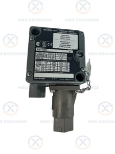 Allen-Bradley #836T-T302J, pressure control switch, 1/4" NPTF, 200-3000 PSI