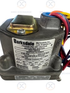 Barksdale #D2H-A80SS, pressure switch, 1/4" NPT female, 0.5-80 PSI adjustable