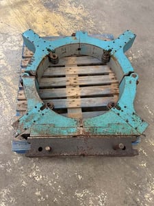 Lathe steady rest, approx. 30" bore inside diameter