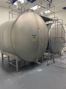 4,500 Gallon Trinity Industries, Horizontal Tank, Stainless Steel, 9' diameter x 11' straight side, w/ Admix