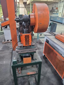 5 Ton, Benchmaster #151, OBI punch press, 1.25" stroke, 7.25" Shut Height, 4" throat, 1" adj., 200-260 SPM