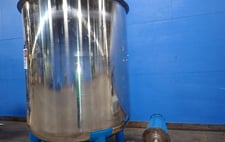 800 gallon Stainless Steel tank, 60" diameter x 65", w/agitator