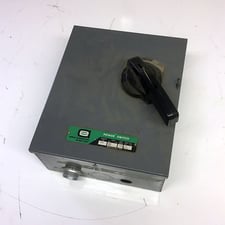 100 Amp. Amalgamated Electric #3636, Fusible Disconnect Switch, 600 VAC, 3 phase