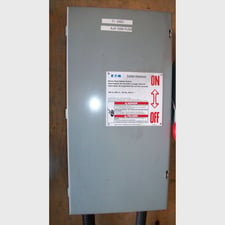 100 Amp. Cutler Hammer, Fusible Disconnect Switch