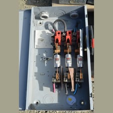 200 Amp. Cutler Hammer, Fusible Disconnect Switch, 600 Volts
