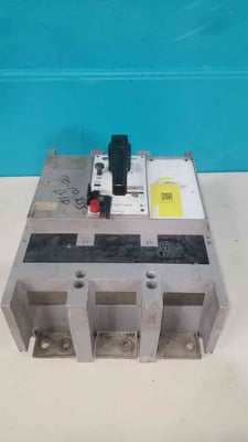 1600 Amps, General Electric PowerBreak #TPMM56M, 3 pole, 600 Volts, stationary, manually operated