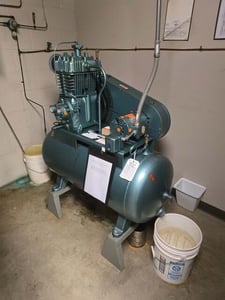 2 HP Quincy #325, air compressor, Leeson motor, tank mounted, 460 V., 3 phase