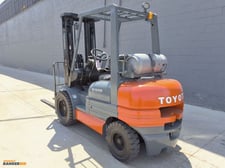 6000 lb. Toyota #6FGU30, Forklift, 187" max. lift height, 42" fork length, 3 mast stages, 6,272 hours