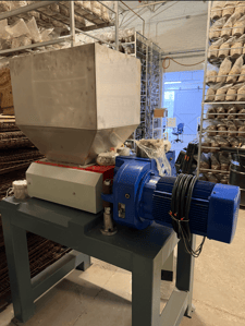TIMO #HW300, Industrial Crusher / Shredder, 10 HP, 208V., 800 kg, 2023
