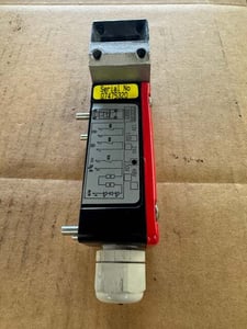 Fortress Interlocks Solenoid Safety Interlock Switch 24V DC / 110V AC Untested Surplus