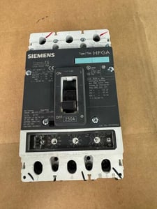 Siemens HFX3P250 Molded Case Circuit Breaker 600V Untested Surplus