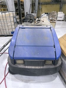 American-Lincoln #6150, compact rider sweeper, 50" cleaning path, 16 cu.ft. hopper, hydrostatic, dust control
