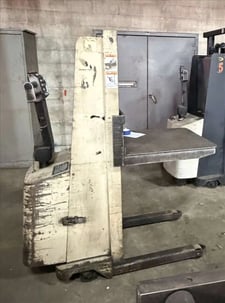 Electric order picker, Crown #15M, 1500 lb. capacity, 57" lift height