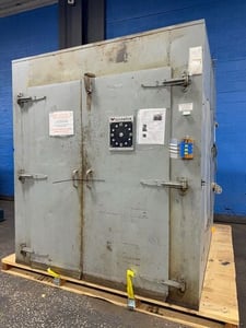 47" x 54" x 68" Despatch, batch oven