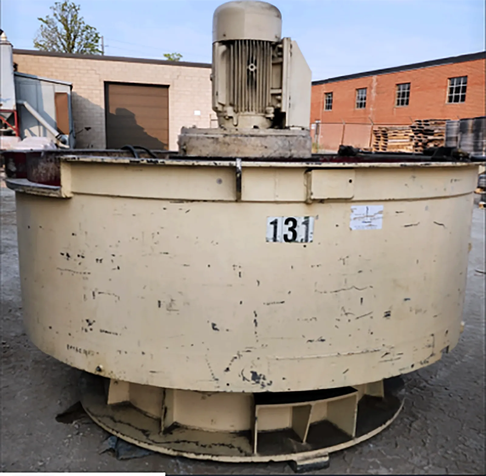 Sweco #70, vibratory bowl, 95" boel diameter, 26" channel width, 20 HP, 460 V.