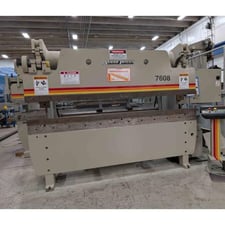 60 Ton, Accurpress #7608, Hydraulic Press Brake, 8' overall, 76" between housing, 8" stroke, 8" throat, 11"