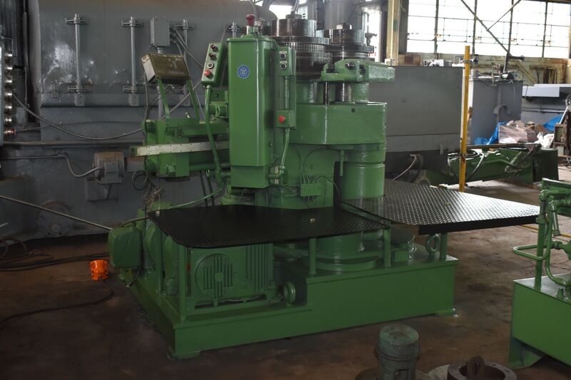 6" x 6" x 3/4" Buffalo #2-1/2H, horizontal angle bending roll, hydraulic roll adjustment, 3-driven roll shafts