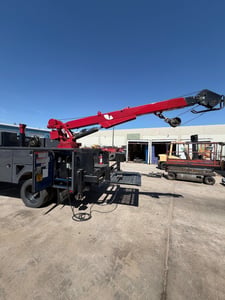Ford Super Duty F-550, Service Body with Crane, and Power Liftgate, 2006