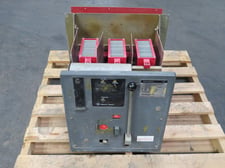 800 Amps Westinghouse #DS-206, Low Voltage Power Air Circuit Breaker, 3-Pole, 600 Volts AC, 42 kA IC