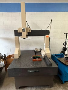 Mitutoyo #B-241, Manual Bridge Coordinate Measuring Machine, 27.6" X, 39.4" Y, 17.7" Z, Renishaw PH8/TP2