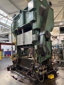 400 Ton, Minster #E2-400-84-42, straight side double crank press, 8" stroke, 36" Shut Height, 6" ram adj.
