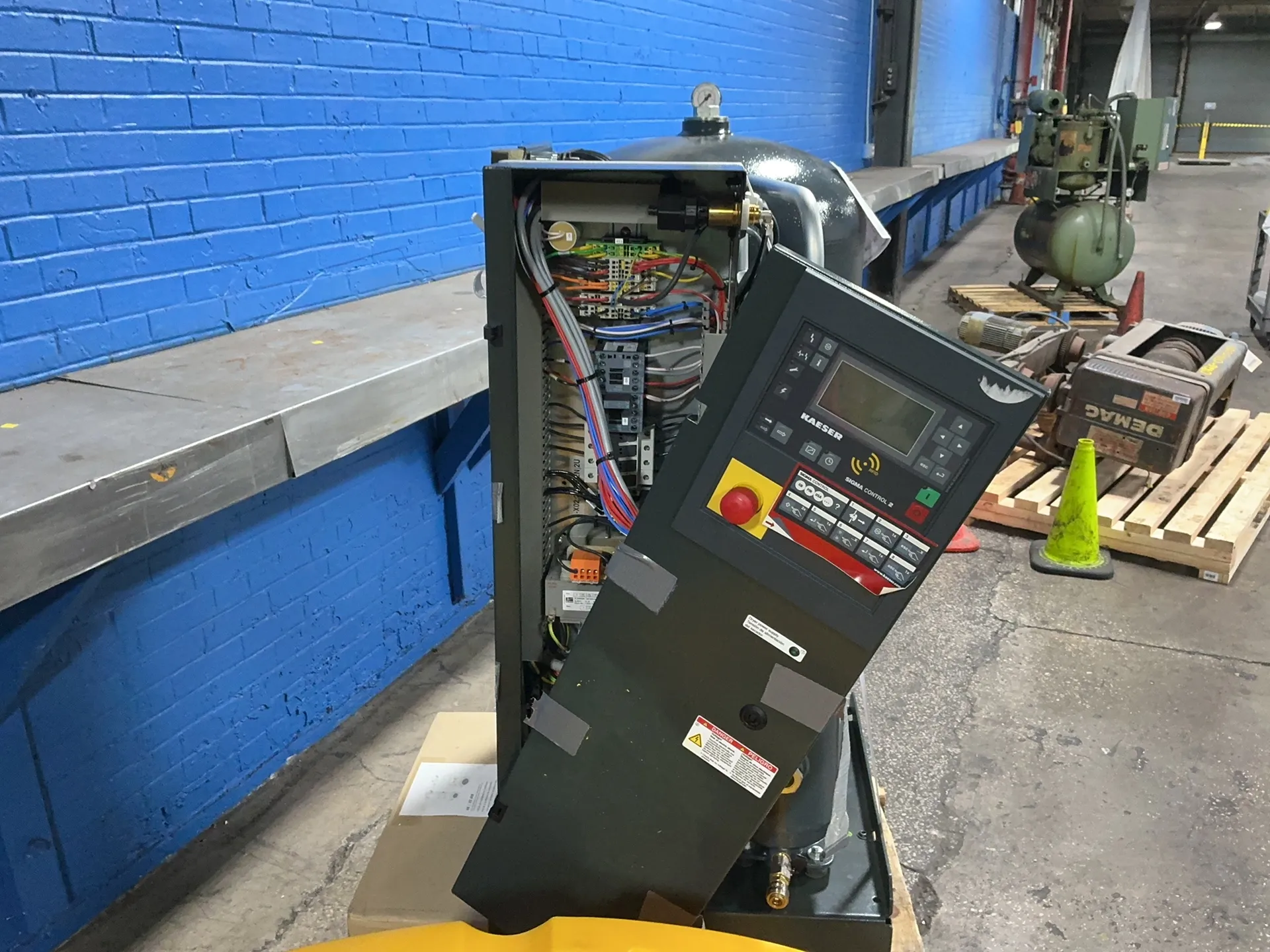 125 psig, Kaeser #AIRTOWER-5C, Rotary Screw Air Compressor, 5 HP, R-513A Refrigerant, 2021