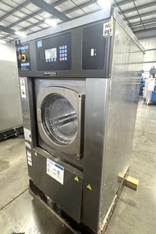 40 lb. Continental Girbau #EH040, Washer Extractor, 2013