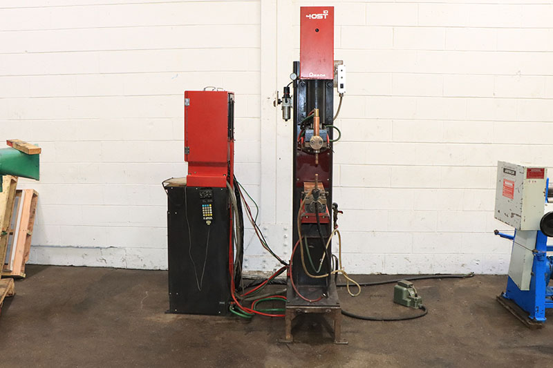 80 KVA Amada #ID-40ST, spot welder, 32" throat, inverter resistance control DIT543AE-2, 30000 amps, 460 V.