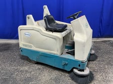 Tennant #6200, Ride-on Sweeper, 55" Sweep Path, 1624 Hours
