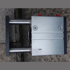 3.15" Bore, Parker Pneumatic Division #P5T-C080SGSD100, Guided Pneumatic Cylinder, 3.94" stroke, 145 psig
