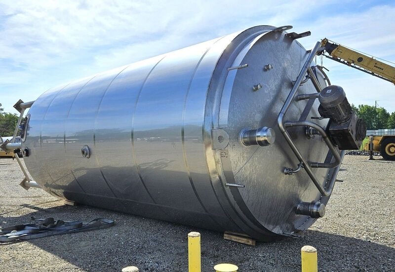 15000 gallon DCI Inc., 316 Stainless Steel sanitary jacketed mix tank, 10' 8" x 21' T/T, 150 psi @ 350°F