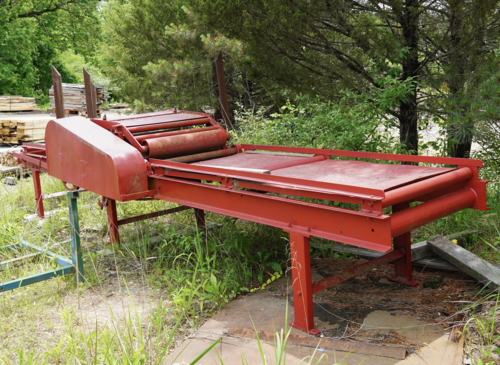 Meadows, 4 Saw Edger