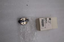 LOT OF 5 -- NEW OPN BOX Allen-Bradley Allen Bradley 595-A00 Auxiliary Contact STK H800