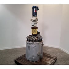 30 gallon De Dietrich, jacketed glass-lined mixer reactor, 18" 3009 glass lined, 150 PSI shell, 115 PSI
