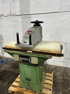 Sandt, hydraulic die cutter