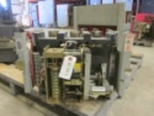 800 Amps, General Electric, SSD08B208, manually operated, drawout, 600 Volts, #IC2917