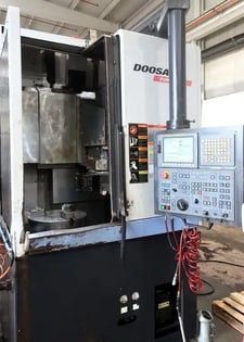 Daewoo Doosan #Puma-V400M, CNC lathe, 12" chuck, 18" centers, 19.5" diameter, Fanuc i Series, 12 station